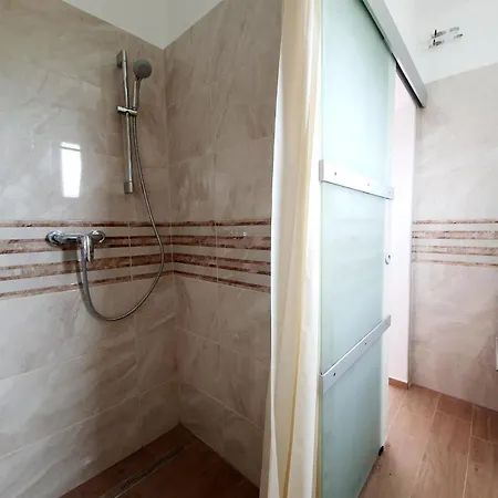 Apartma Bazilika Secovlje